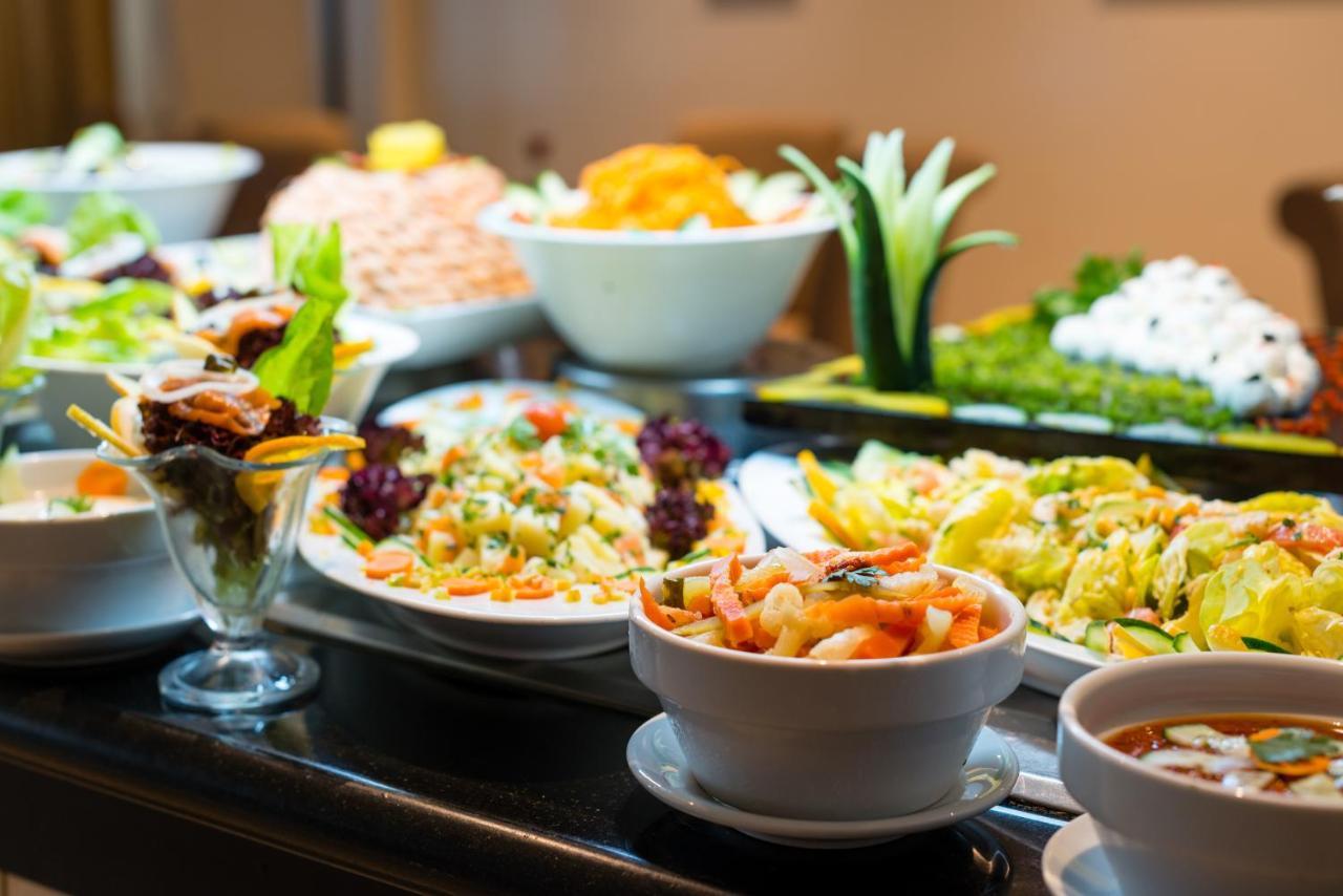 Hotel Borj Rabat - A Member Of Barcelo Hotel Group Exterior photo A salad bar
